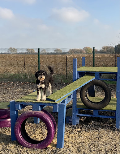 Farcroft Enclosed Play Area, Chelmsford in Essex
