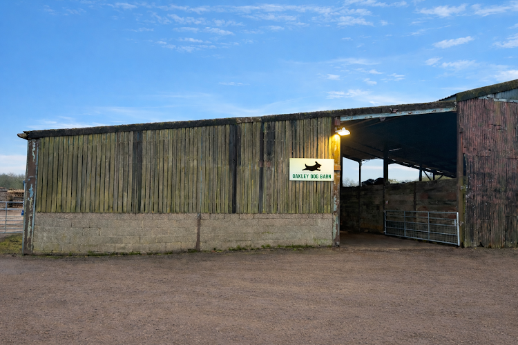 Oakley Dog Barn in Bedford